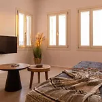 Namaste Boutique Mykonos Tourlos