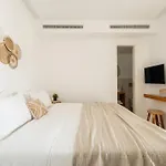 Namaste Boutique Mykonos Tourlos